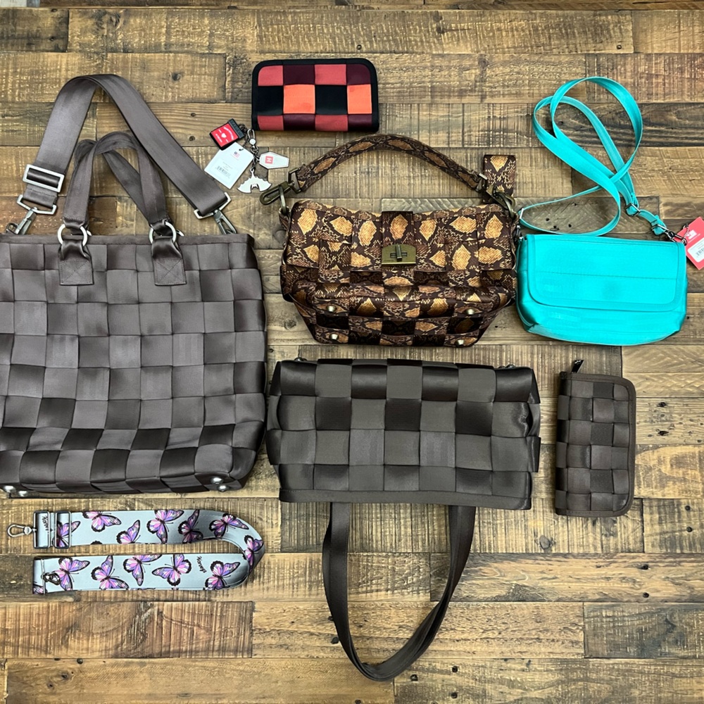 Harveys Seatbelt lot of items (7) NWT & gently used